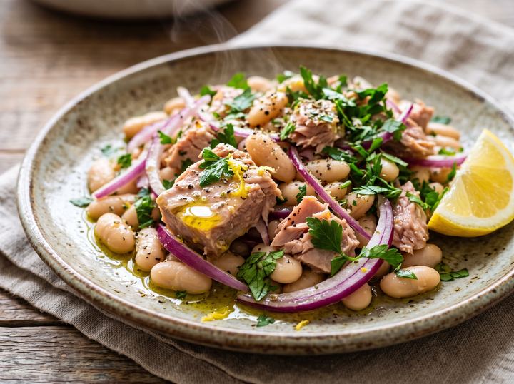 Tuna with White Beans & Red Onion